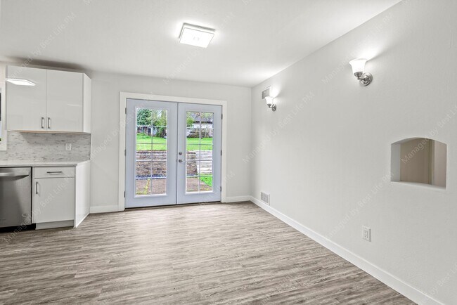 Foto del edificio - 7331 SW Oak St