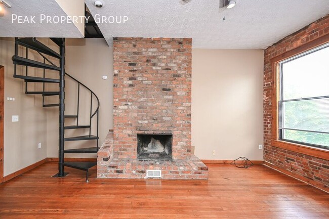 Building Photo - 3207 Vine St