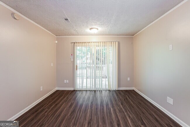 Building Photo - 2743 Argyle Dr NW