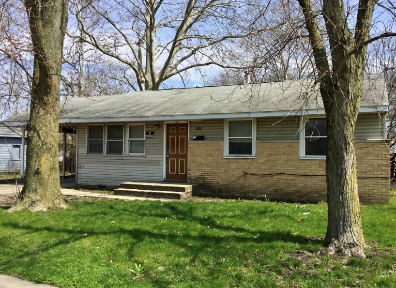 Primary Photo - 1202 N Mckinley Ave