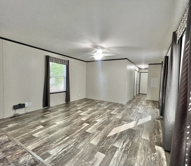 Foto del edificio - 3701 2nd St