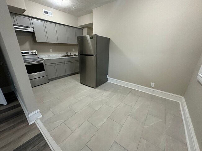 Foto del edificio - Move-In Ready Home in Akron’s Historic S. Portage Path Corridor (2BD/1BA)
