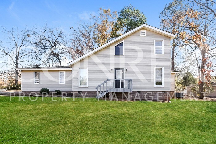 Primary Photo - Unique Irmo Home