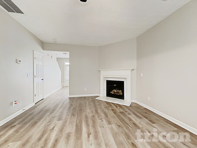 Building Photo - 104 Lantana Trail