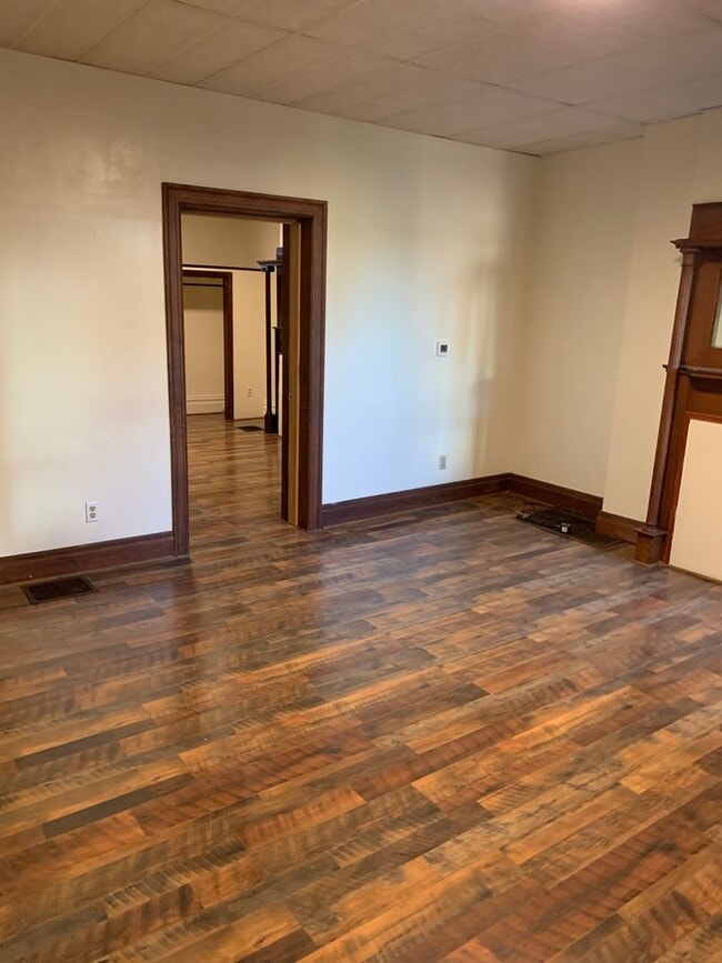 Building Photo - 331 Atwood St
