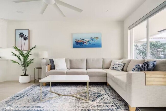 Foto del edificio - 3 br, 2 bath House - 2143 NE 56th Ct