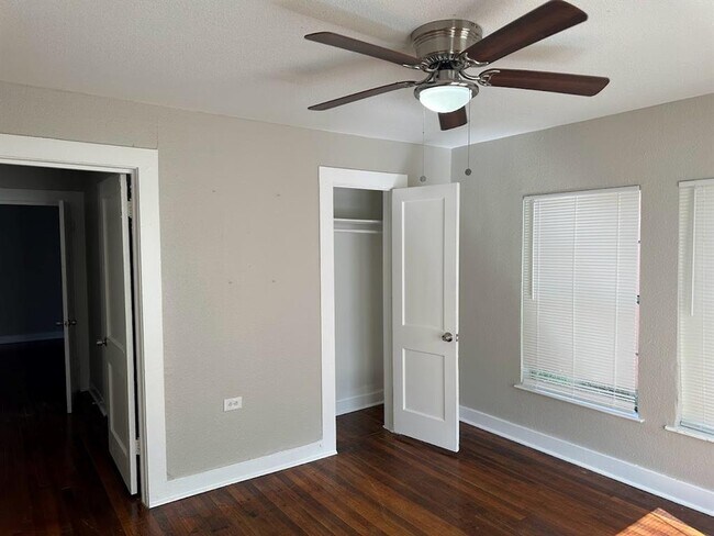 Foto del edificio - 704 15th Ave N