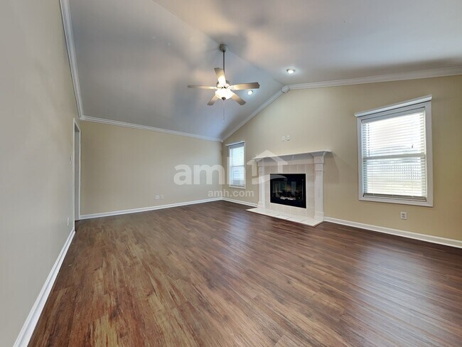 Foto del edificio - 3715 Berryhill Drive