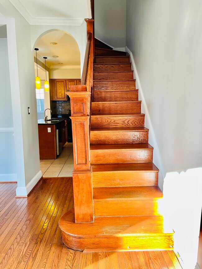 Foto del edificio - 633 Longfellow St NW