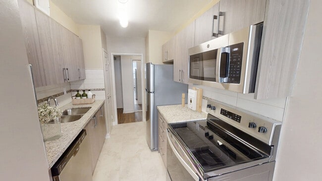 Photo du bâtiment - Dunfield and Holly Towers