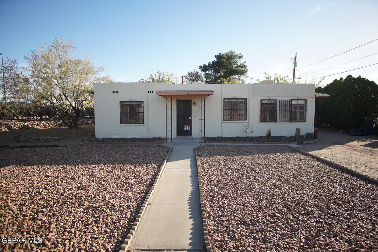 4916 Pansy Ct, El Paso, TX 79932 House Rental in El Paso, TX