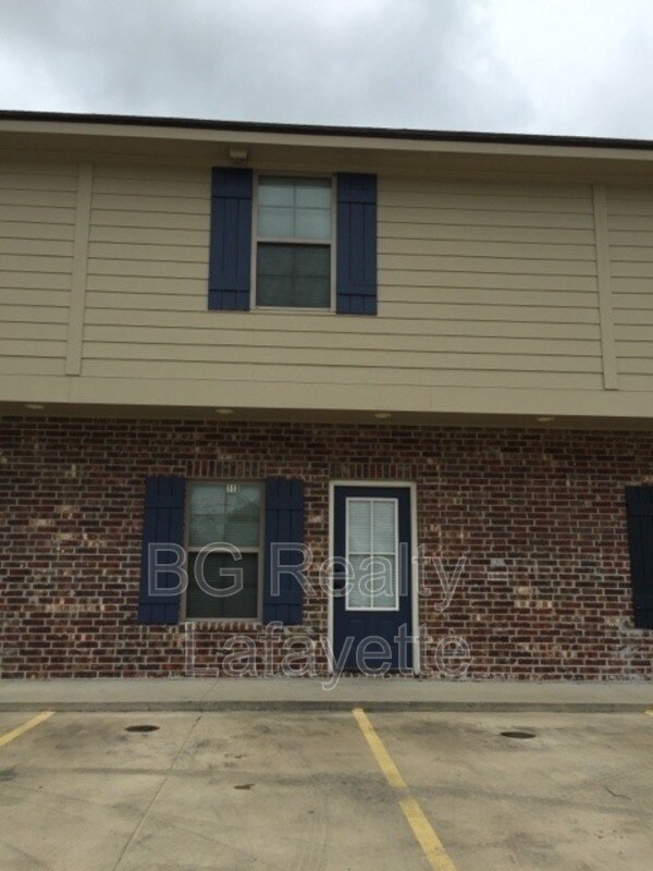 Building Photo - 113 Flurry Ln