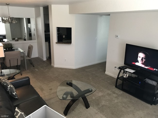 Building Photo - 2840 Lower Ridge Dr
