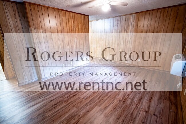 Building Photo - #155*** - 429-431 Ridley St Duplex