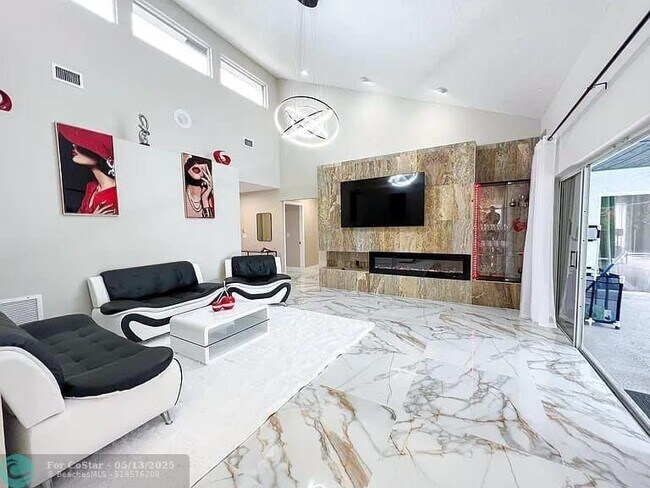 Foto del edificio - 2060 Amesbury Cir