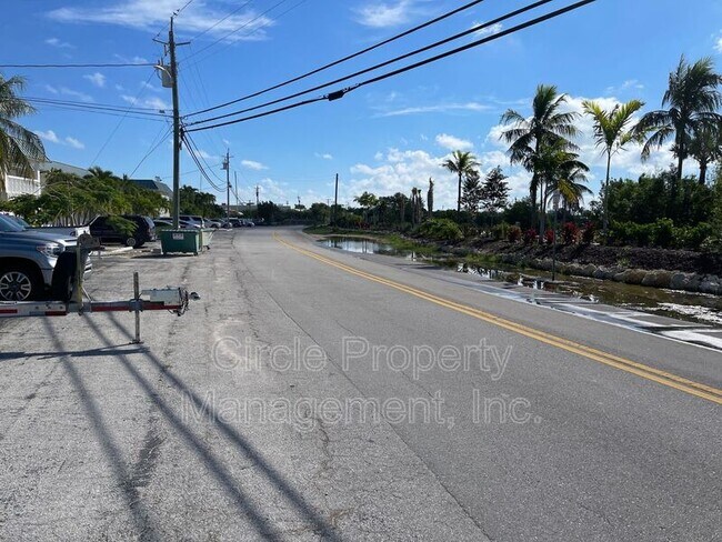 Foto del edificio - 11 Sombrero Blvd