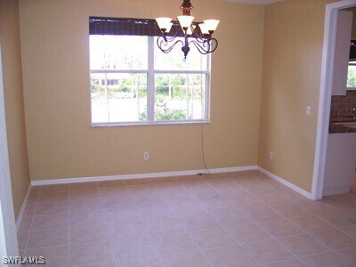 Building Photo - 1445 Mariposa Cir