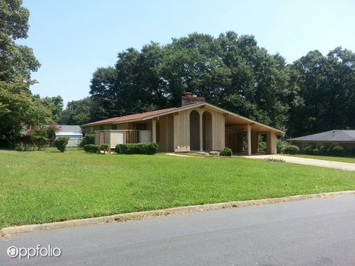 Building Photo - 113 Lanceway Dr