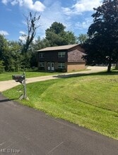 Building Photo - 1907 Bellwood Dr