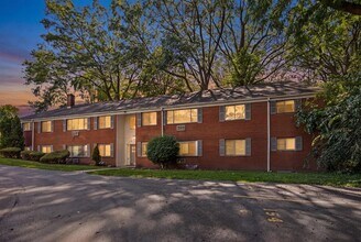 Building Photo - 138 Woodhill Dr