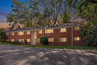 Building Photo - 138 Woodhill Dr