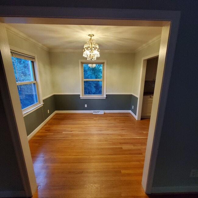 Building Photo - 628 Reynolds Dr