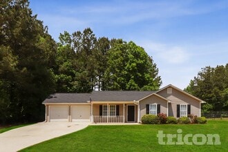 Building Photo - 621 Southern Trace Crossing