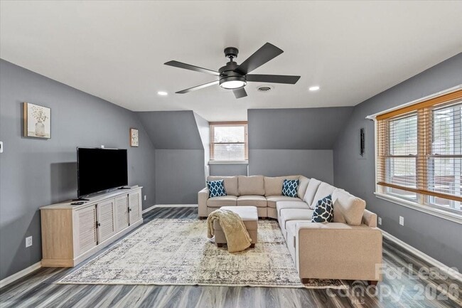 Foto del edificio - 2708 Mooresville Rd