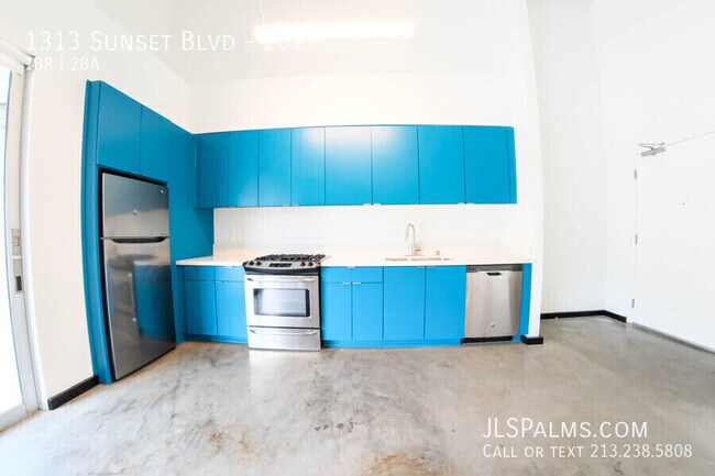 Foto del edificio - 1313 Sunset Blvd
