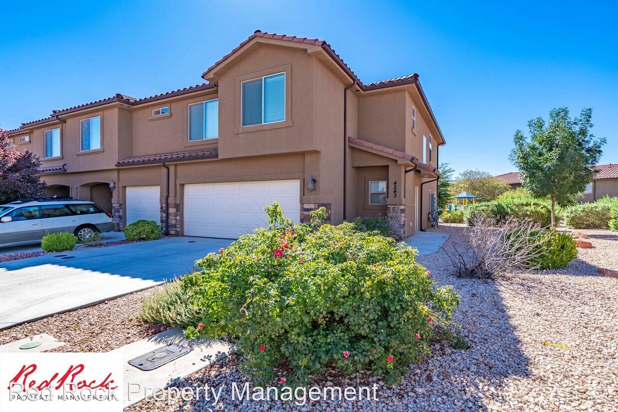 Foto principal - 3 br, 2.5 bath House - 4243 Bella Vista Drive