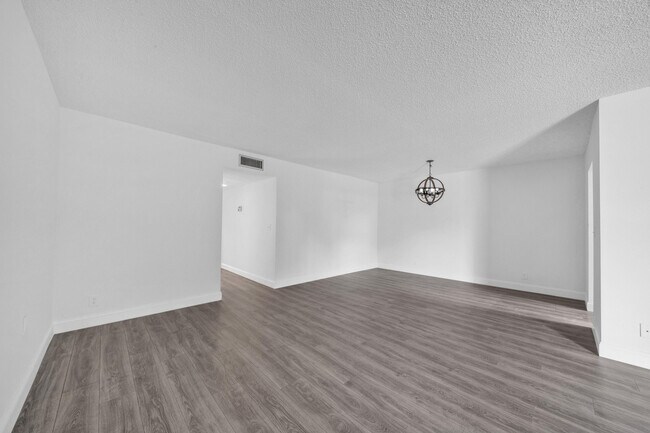 Foto del edificio - 4550 NW 4th St