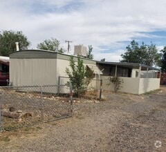 Building Photo - 2480 Carver Ave