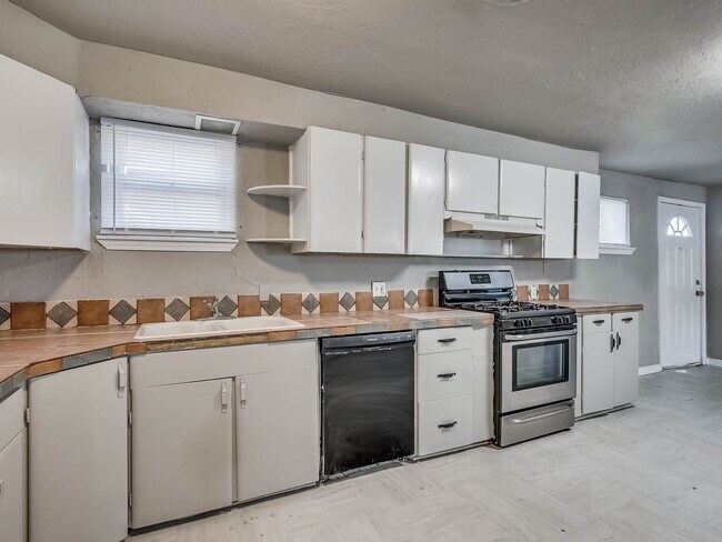 Foto del edificio - 545 SW 46th St