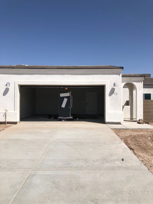 Primary Photo - BRAND NEW Amanecer Townhome in Somerton