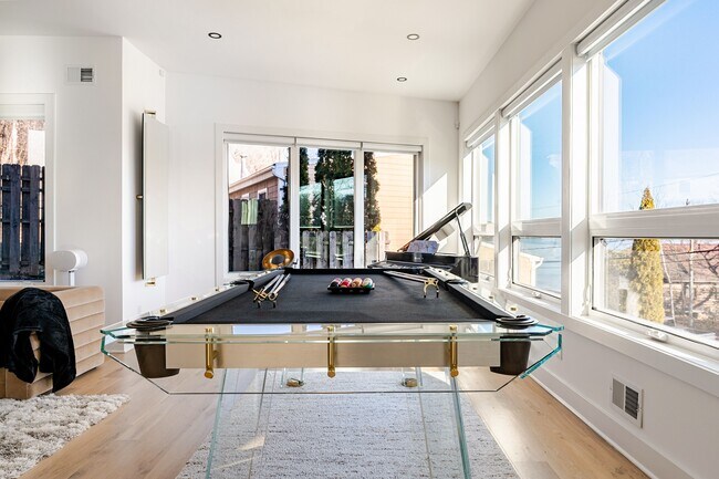 Foto del edificio - 301 Kingsland Rd