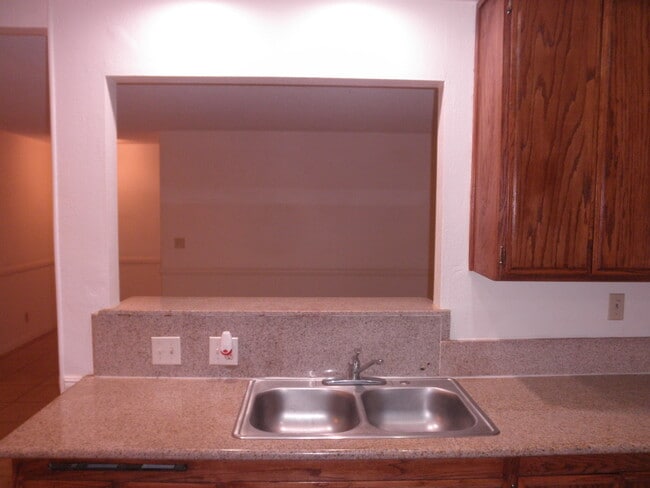 Building Photo - 1250 S Brookhurst St