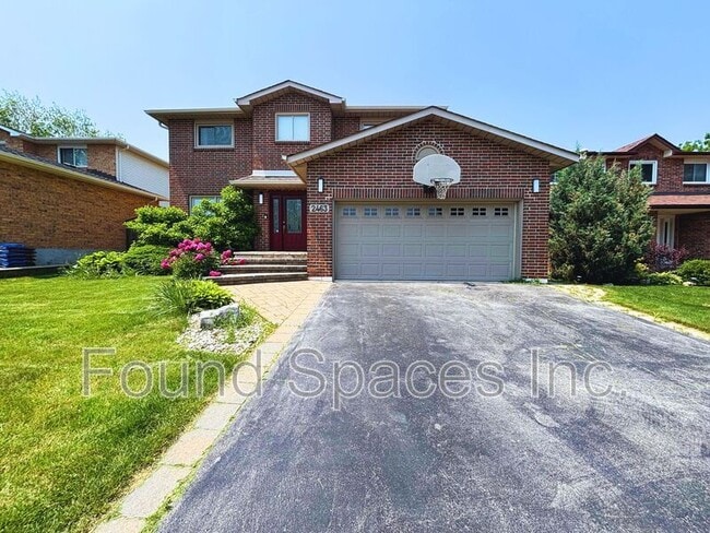 Building Photo - 2463 Overton Dr
