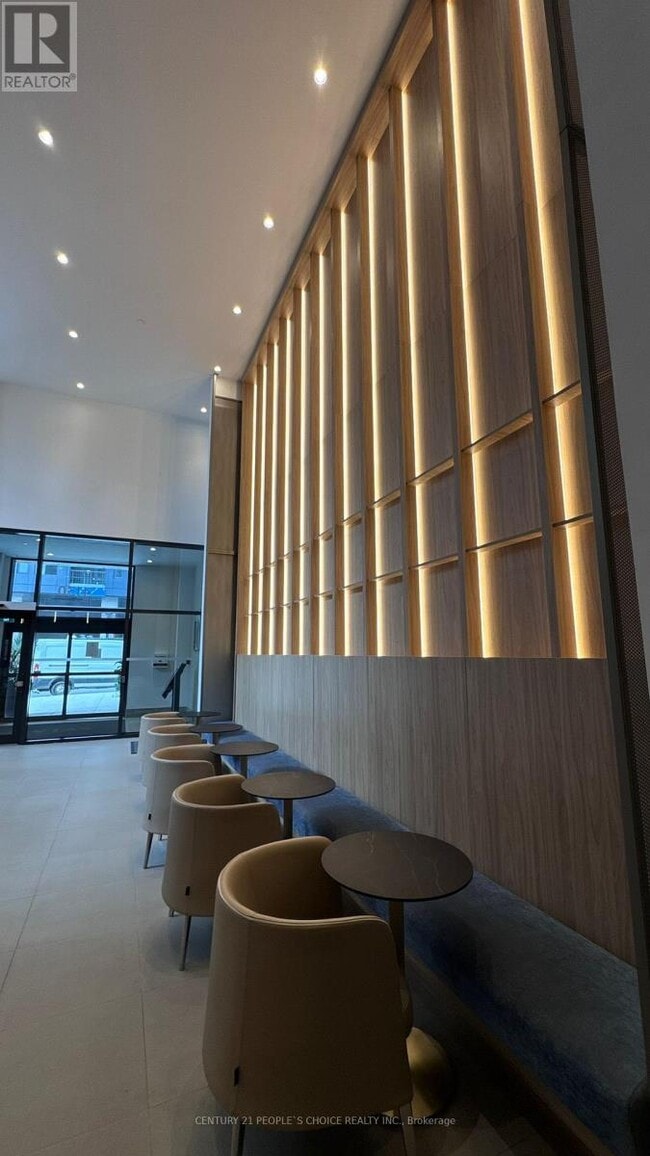 Photo du bâtiment - 4130 Parkside Village Dr