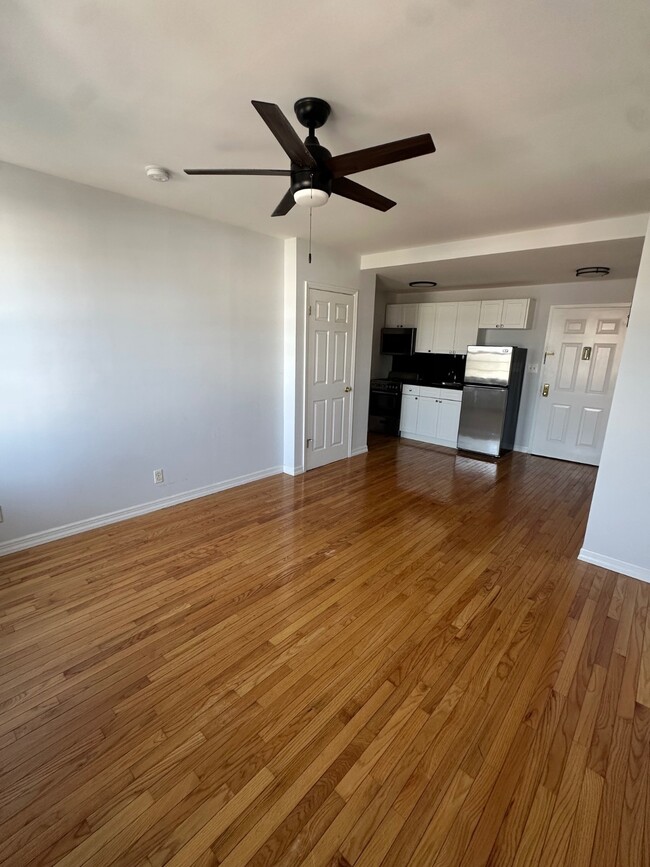 Foto del edificio - 890 W Beech St