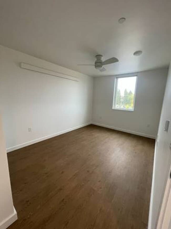 Interior Photo - Chaku Kumtuks Haws