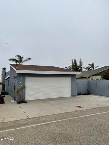 Primary Photo - 5106 Sandpiper Way