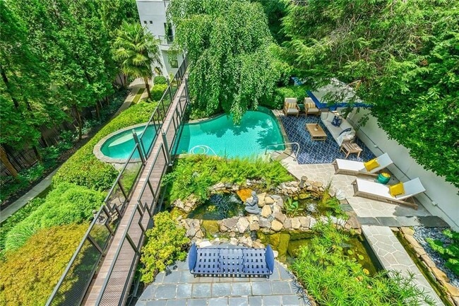 Foto del edificio - 114 Lindbergh Drive NE