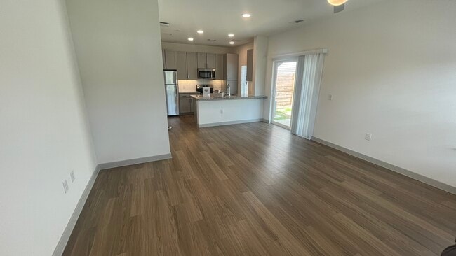 Foto del edificio - 2614 Waterway Ln