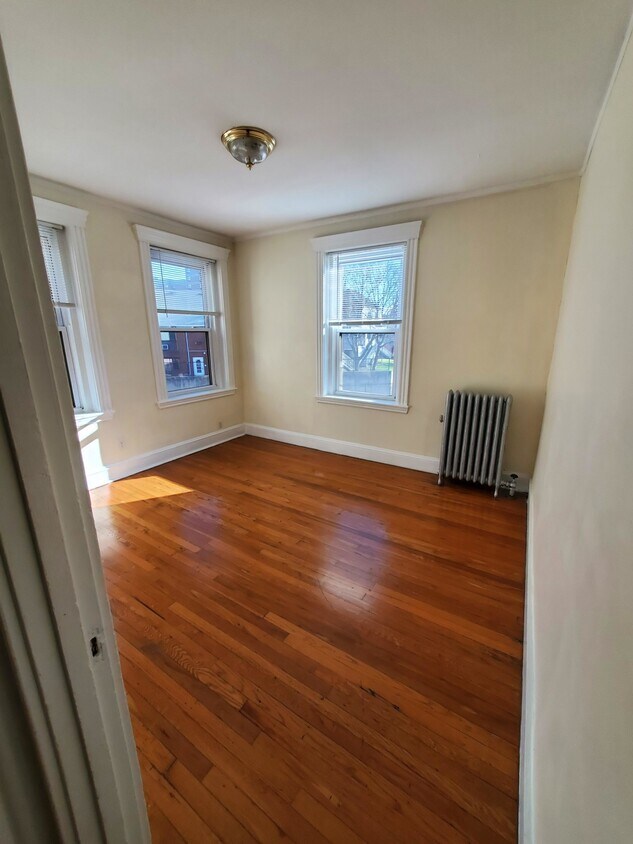 376 Riverway, Boston, MA 02115 Condo for Rent in Boston, MA