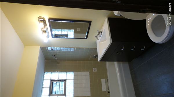 Building Photo - 645 Travers Ave