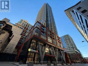 Building Photo - 108 Peter St