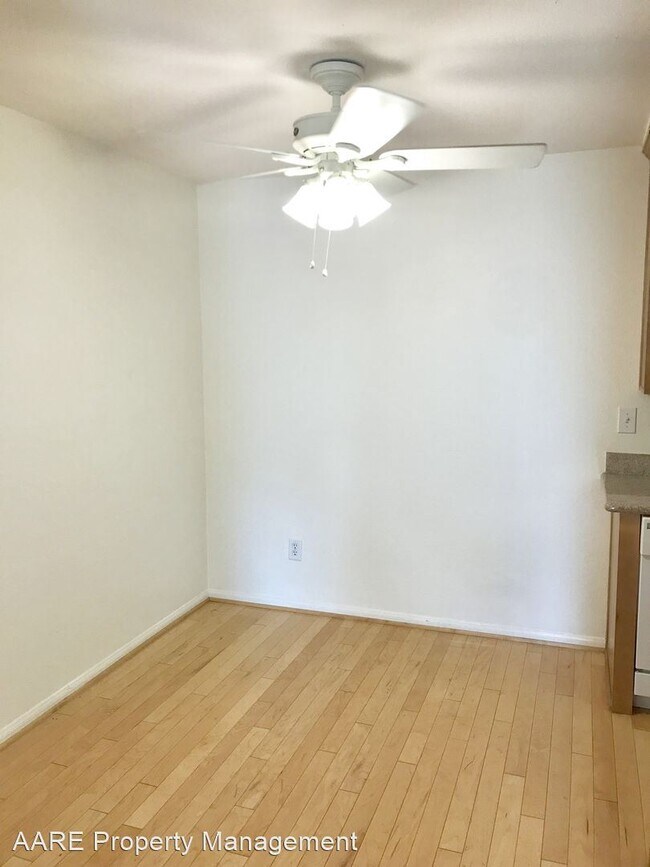 Building Photo - 1 br, 1 bath House - 1810 S. El Camino Rea...