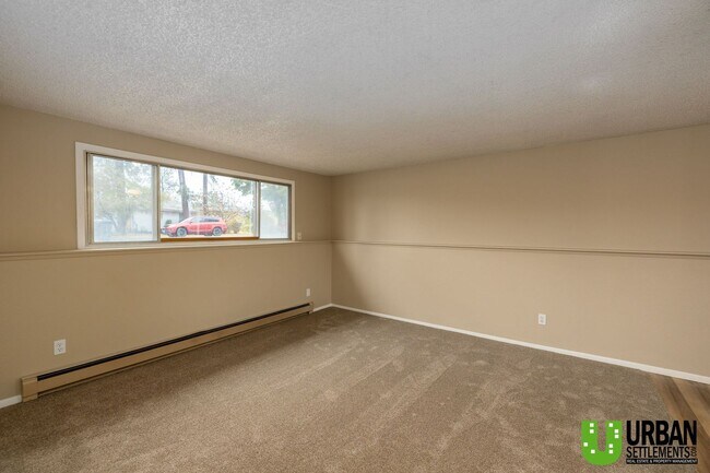 Building Photo - Everything is NEW at this 2 bedroom 1 bath...