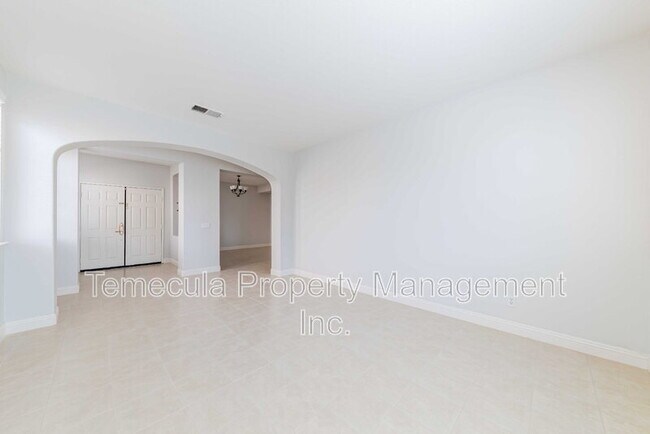 Foto del edificio - 29363 Shady Ln