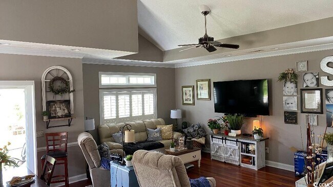 Building Photo - 1367 Cottage Dr